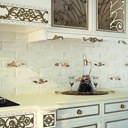Monopole Ceramica Bonjour 10x20, для коридора и кухни, керамика, стиль: современный, цвет: бежевый, Испания, под кирпич , глянцевая - фото интерьера 1 - фото 1