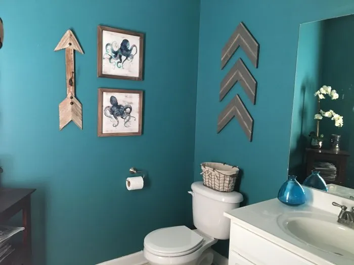 Окрашивание стен в ванной комнате