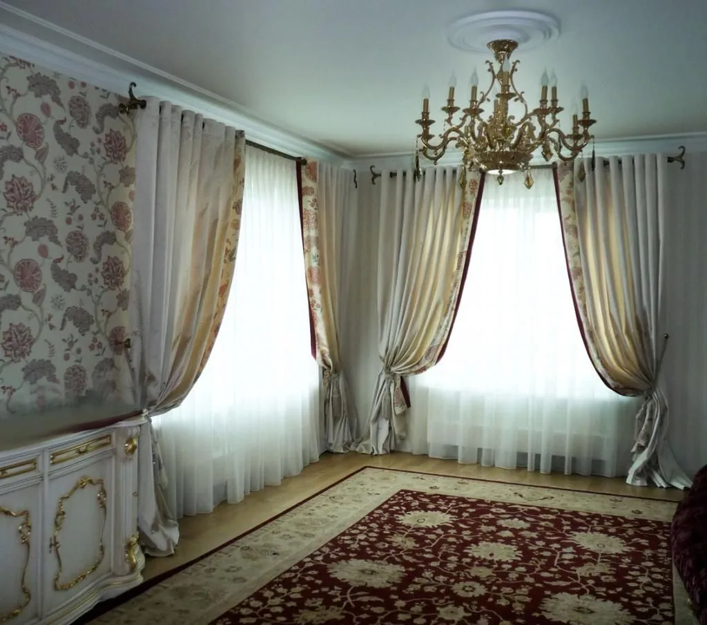 классические шторы на люверсах