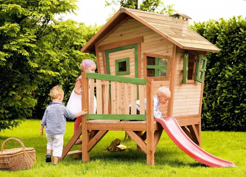 Домик для детской площадки