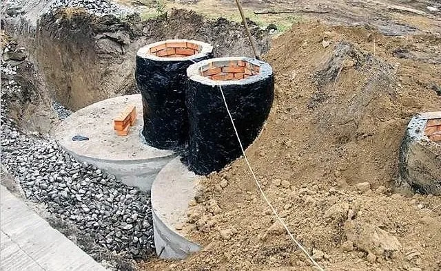 Устройство септика из бетонных колец схема